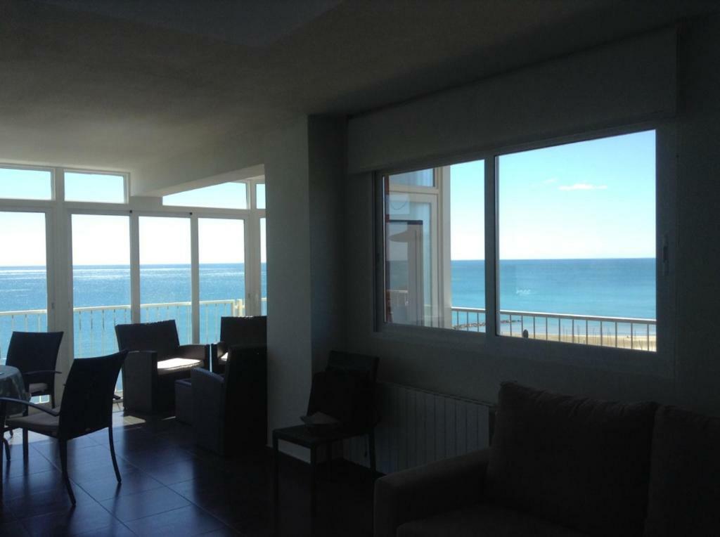 Апартаменты Apartamento Primera Linea De Playa Беникасим Экстерьер фото